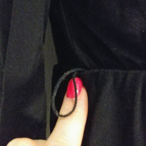 Eight Sixty Stretchy Little Black Sweetheart Neck Empire Waist Puff Sleeve Top - Picture 5 of 6